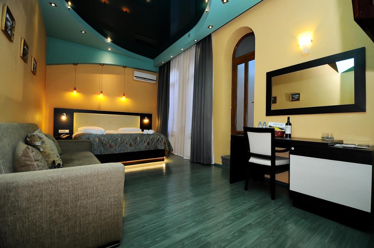 Coral Boutique Hotel Тбилиси Экстерьер фото