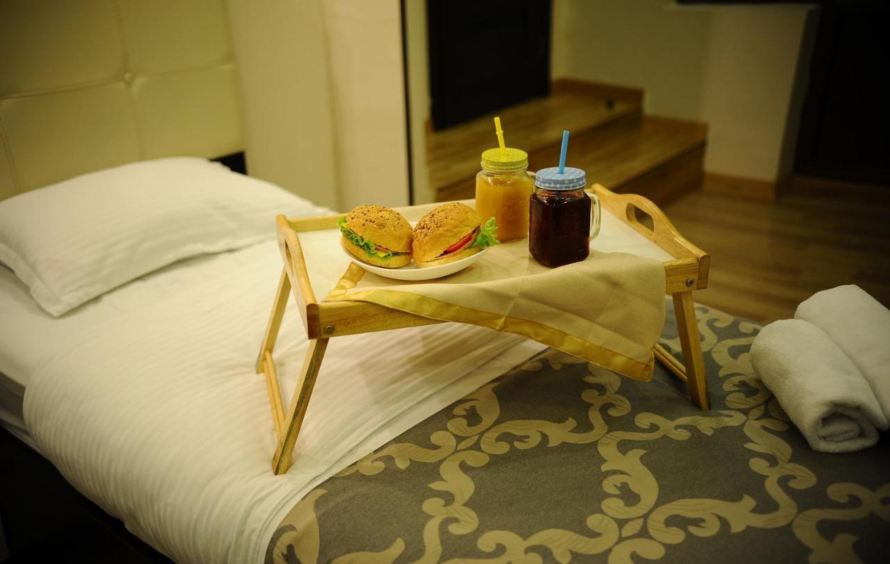 Coral Boutique Hotel Тбилиси Экстерьер фото